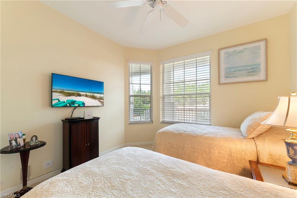 8247 Parkstone PL 206 photo 18