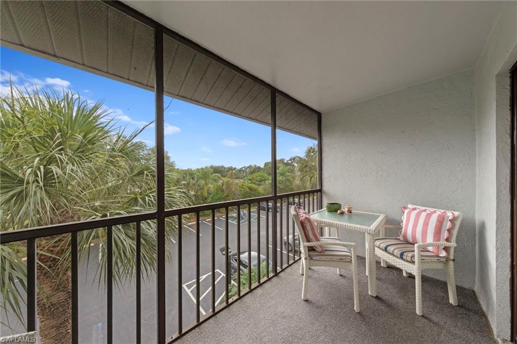 Peaceful and spacious balcony