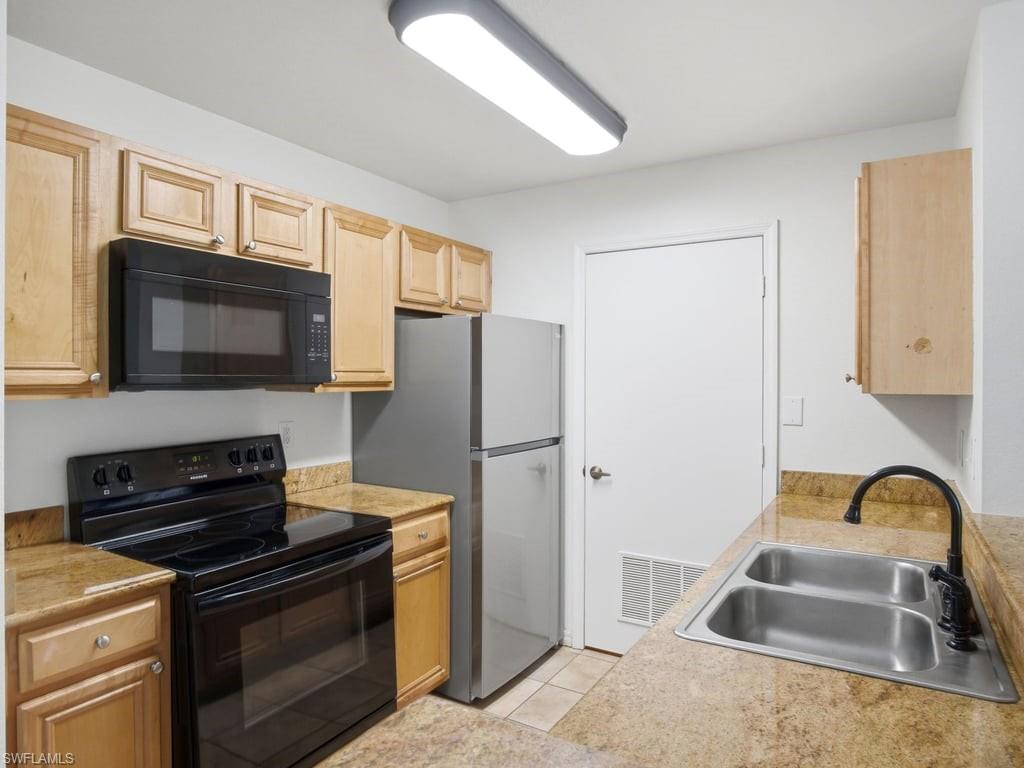 14900 Pleasant Bay LN 7104 photo 9