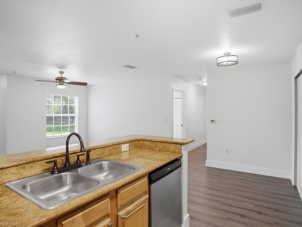 14900 Pleasant Bay LN 7104 photo 11