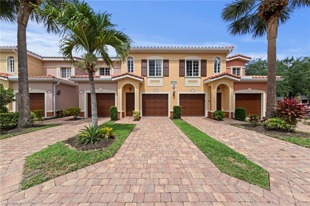 20261 Estero Gardens CIR 207