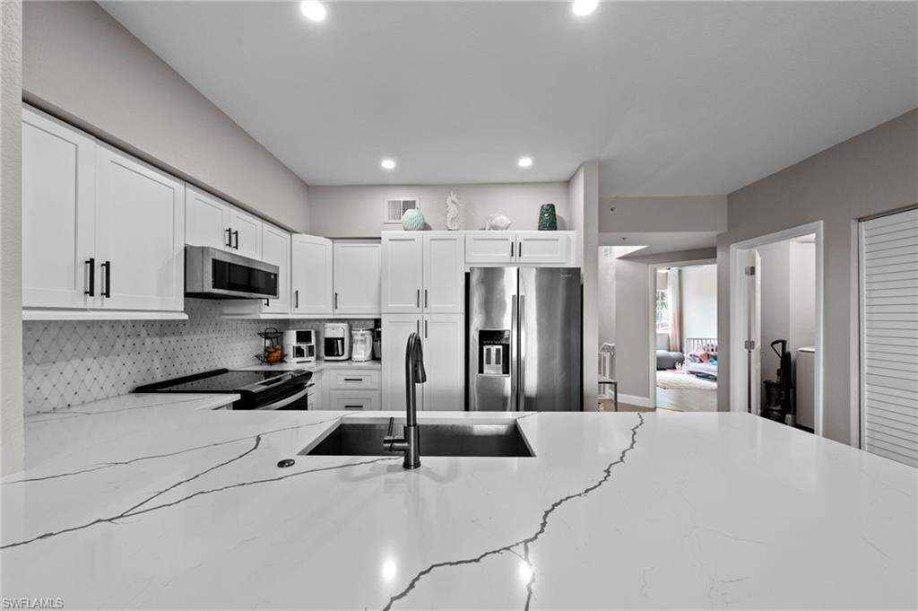 20261 Estero Gardens CIR 207 photo 8