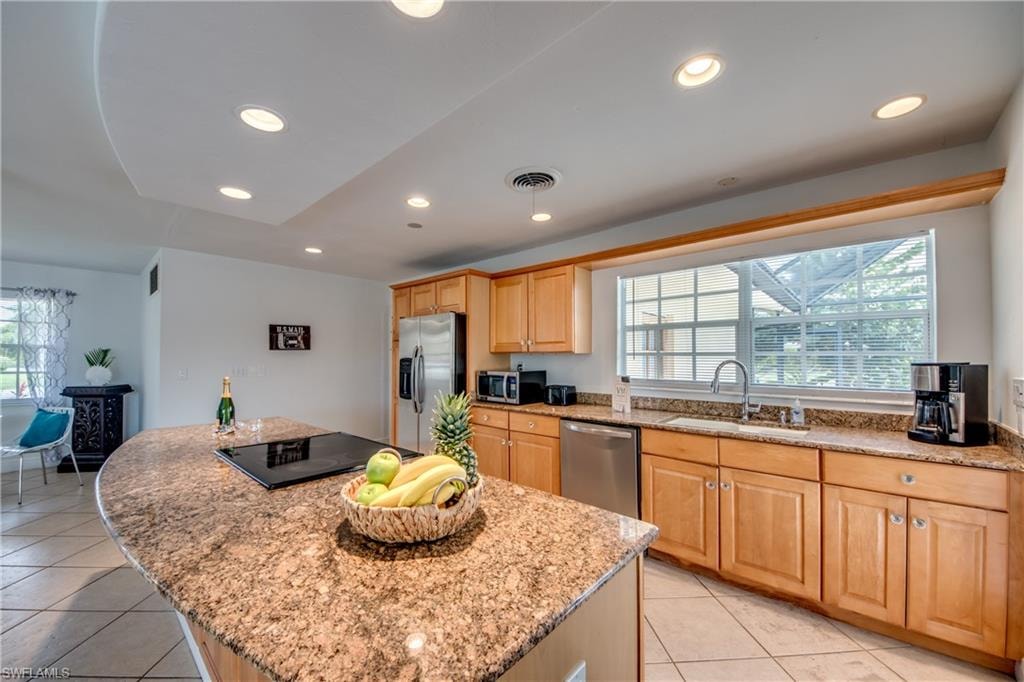 5359 Majestic CT photo 16