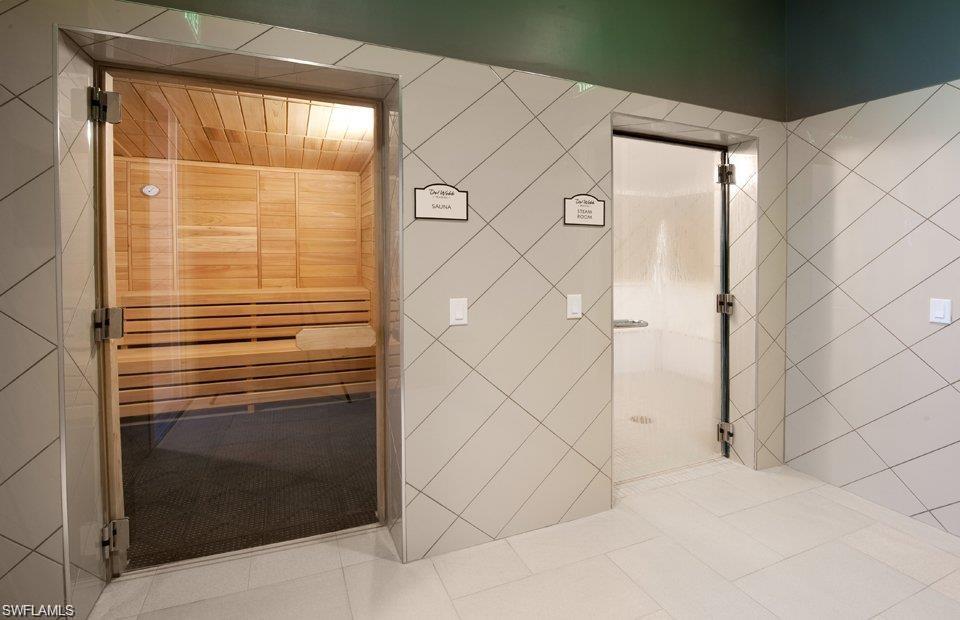 Del Webb's sauna and steam room