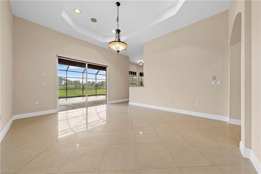 680 Mirror Lakes CT photo 12