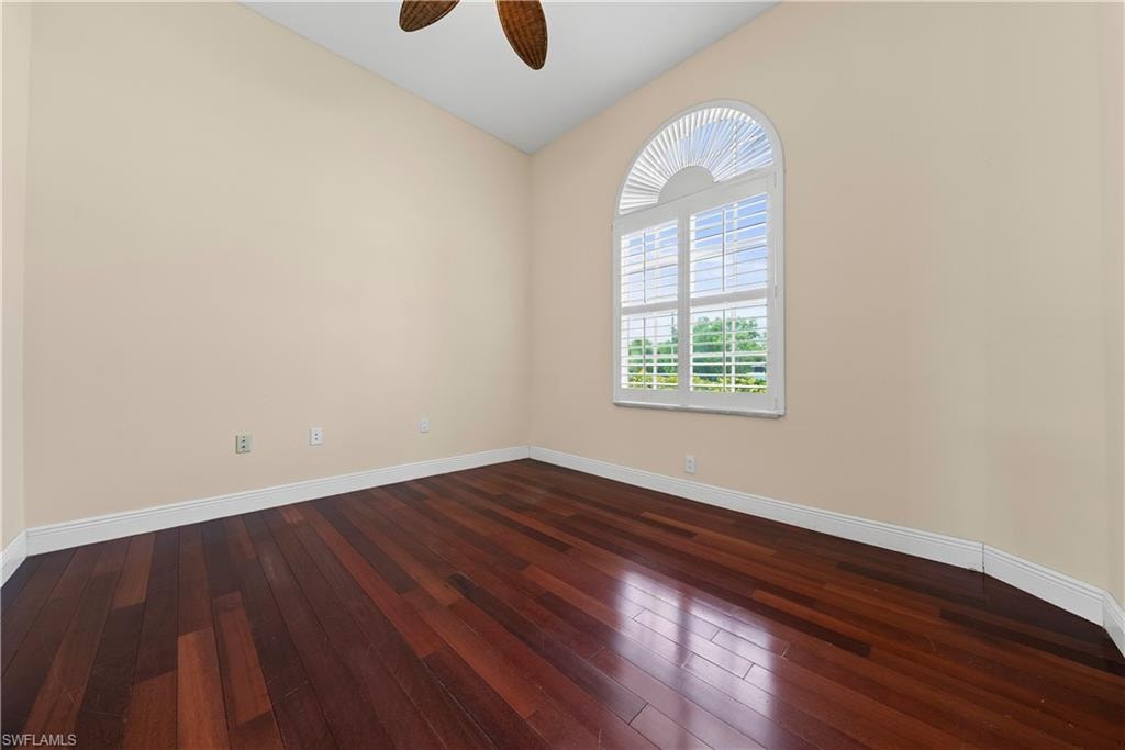 680 Mirror Lakes CT photo 16