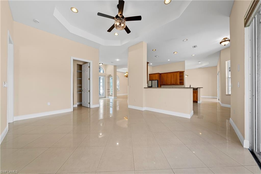 680 Mirror Lakes CT photo 11