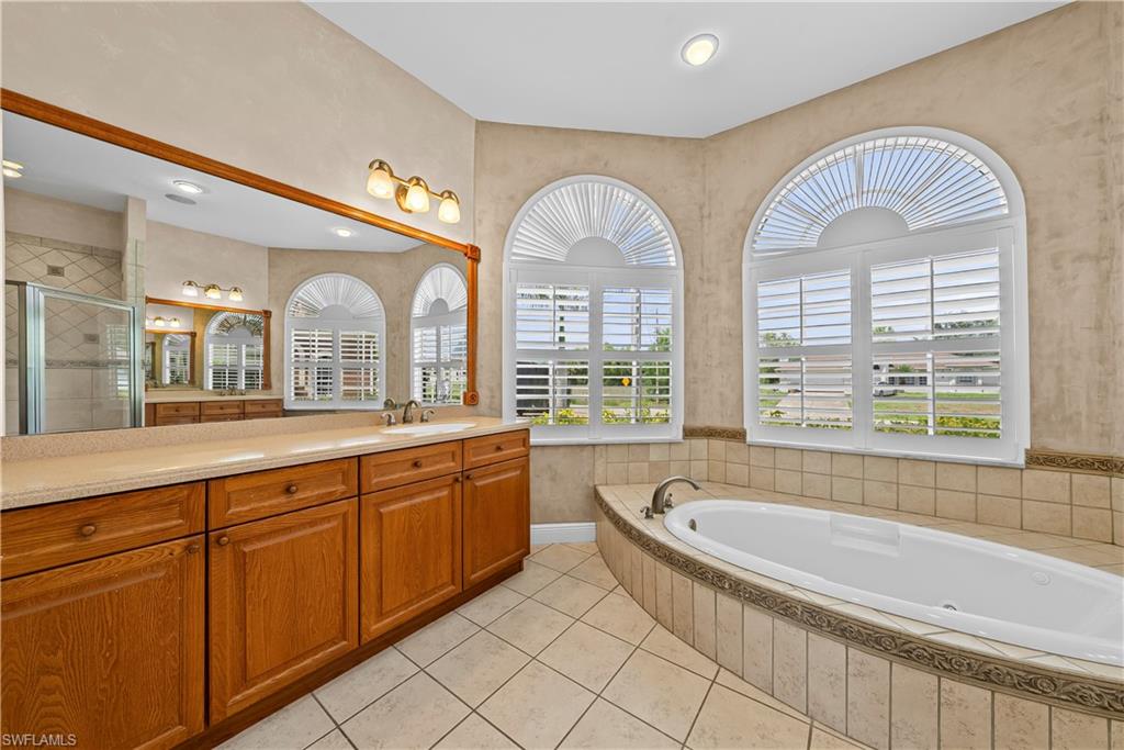 680 Mirror Lakes CT photo 21