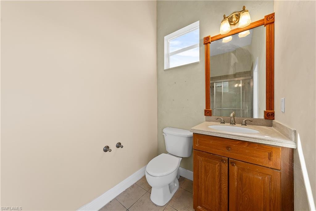 680 Mirror Lakes CT photo 23