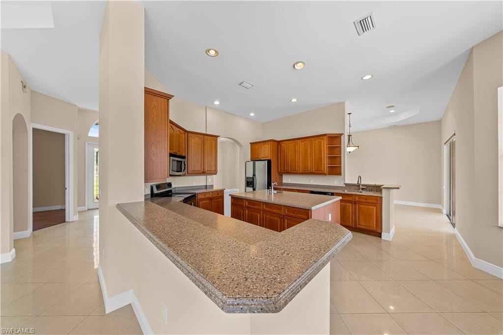 680 Mirror Lakes CT photo 9