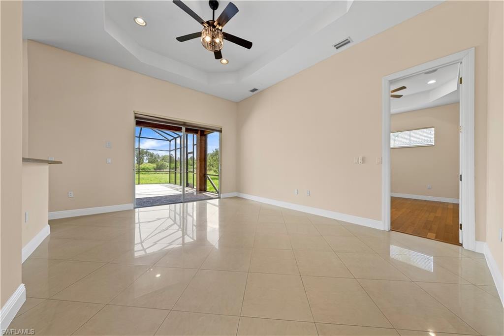 680 Mirror Lakes CT photo 10