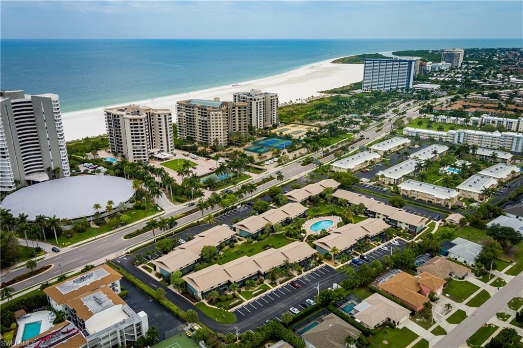 Residents Beach nearby