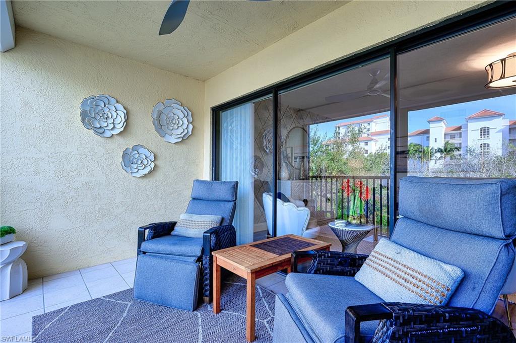lanai with 2 recliners