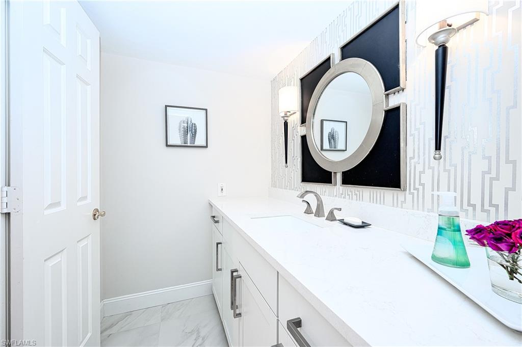 2nd Bathroom