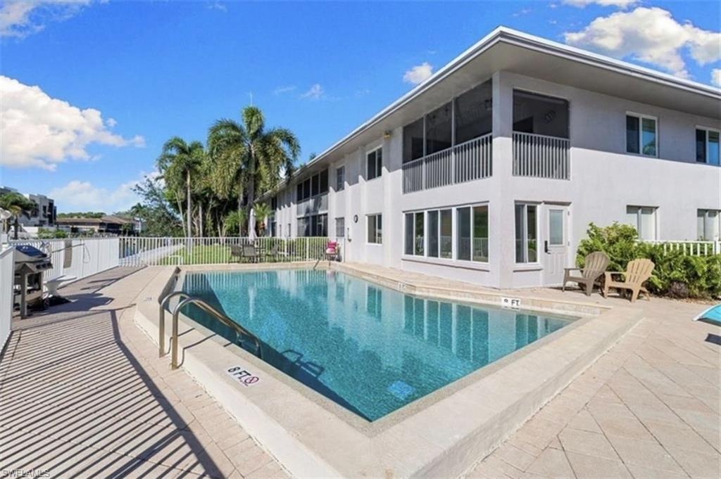 1686 Blue Point AVE B7