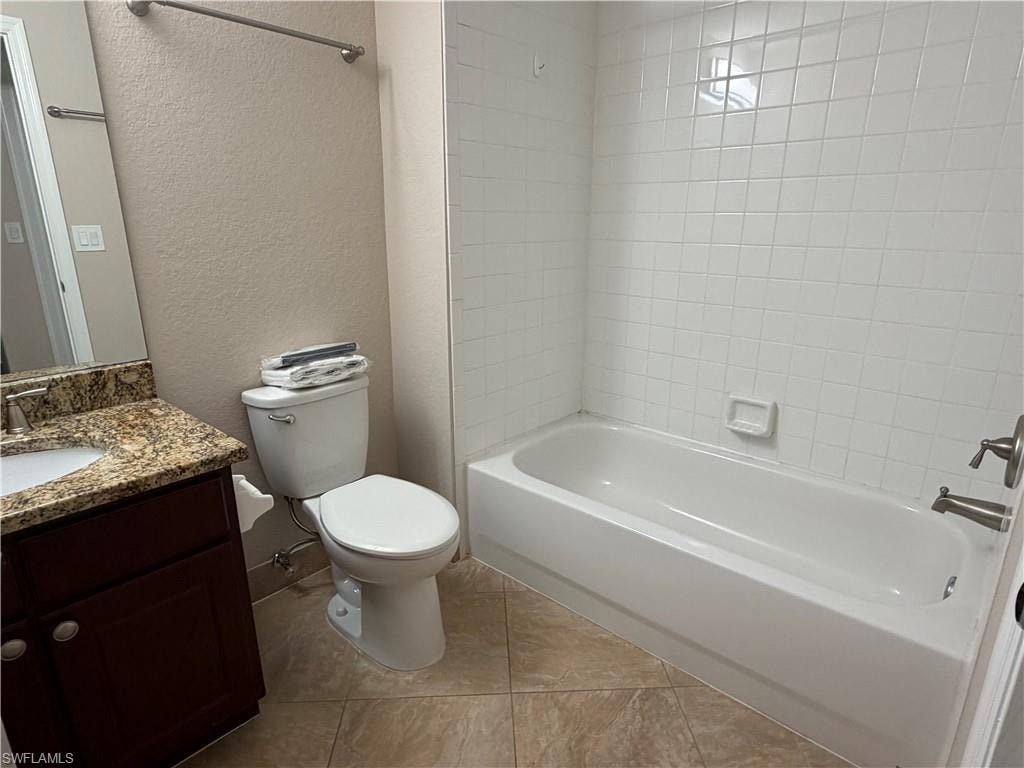 4635 Saint Croix LN 1214 photo 7