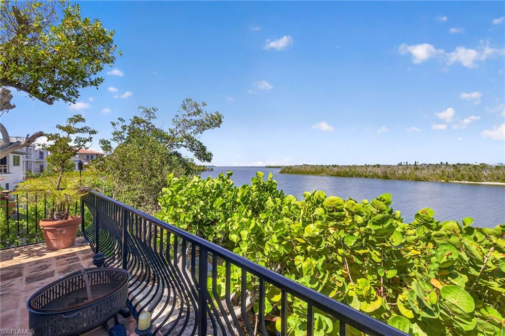 17201 Captiva DR photo 14