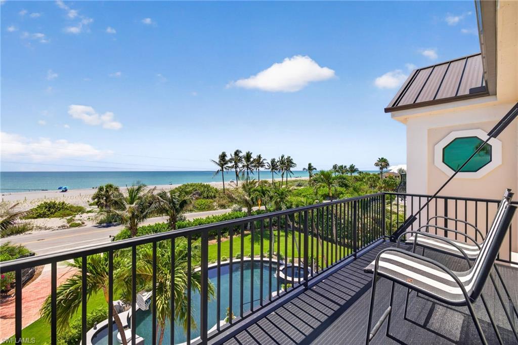 17201 Captiva DR