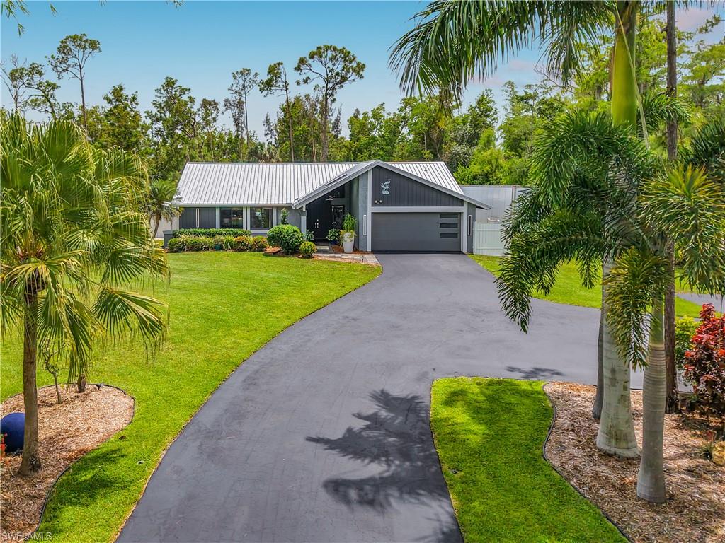 6284 Scott LN