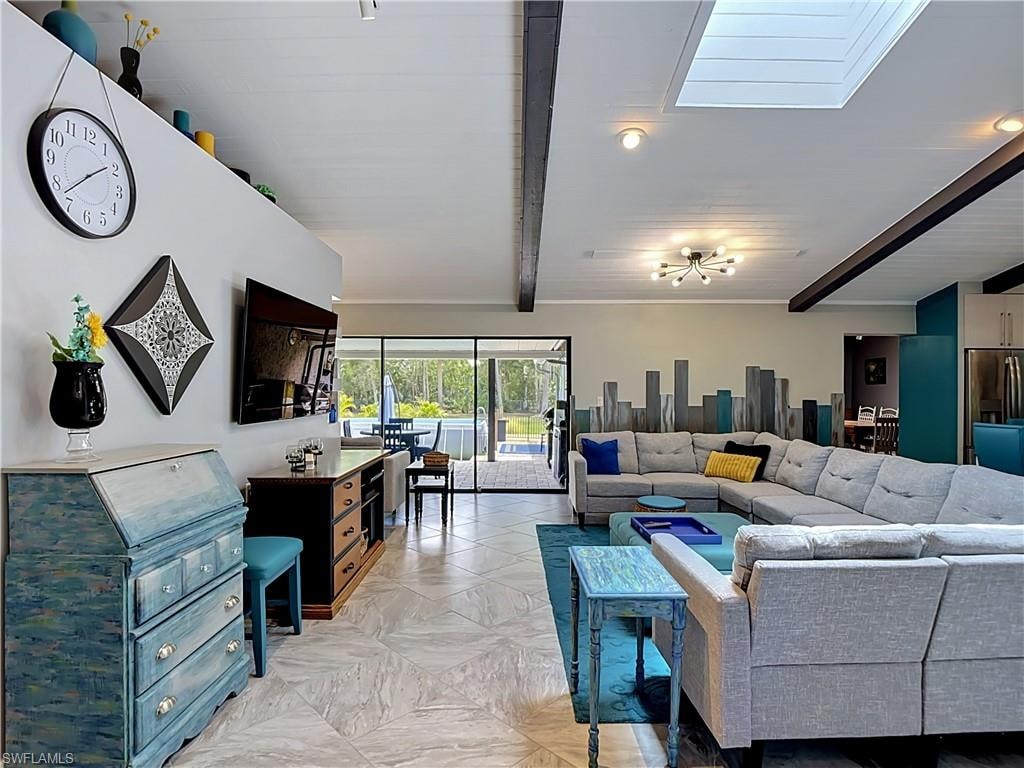 6284 Scott LN photo 6