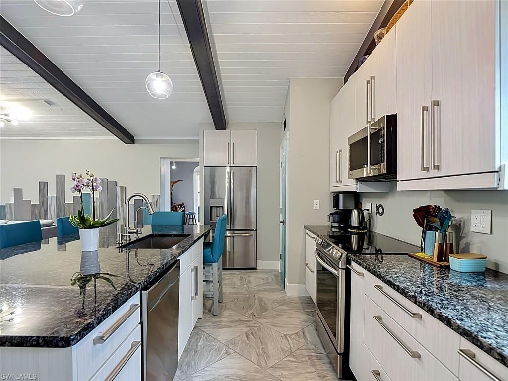 6284 Scott LN photo 10