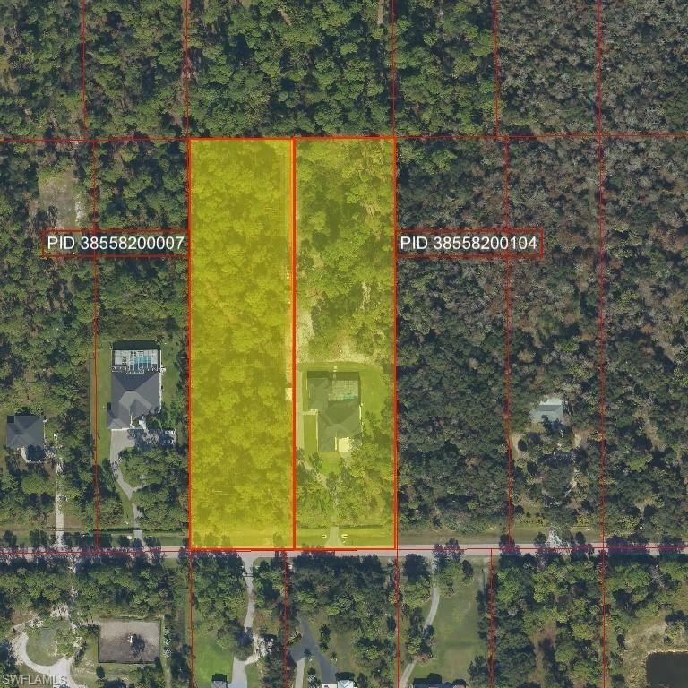 This is a COMBO DEAL, Land plus developed Structure. Endless possibilities. Totalling in 5 acres.