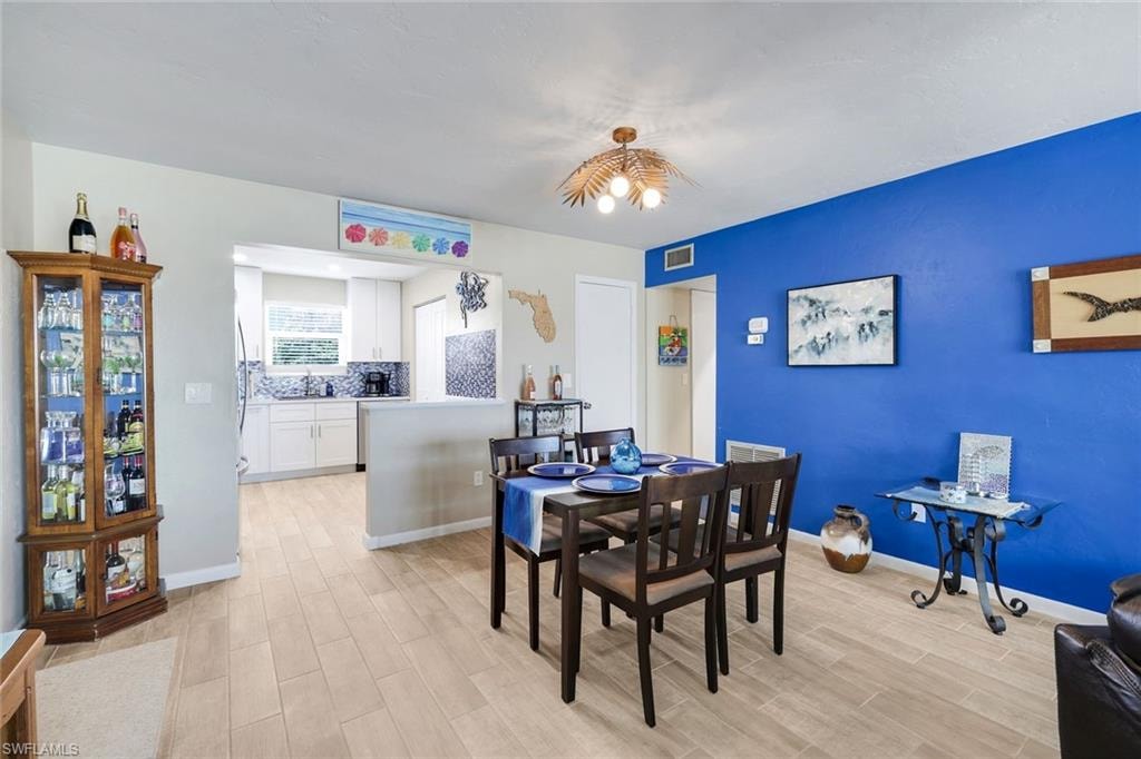1714 Bikini CT 103 photo 6