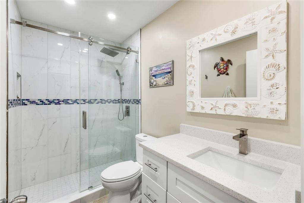 1714 Bikini CT 103 photo 15
