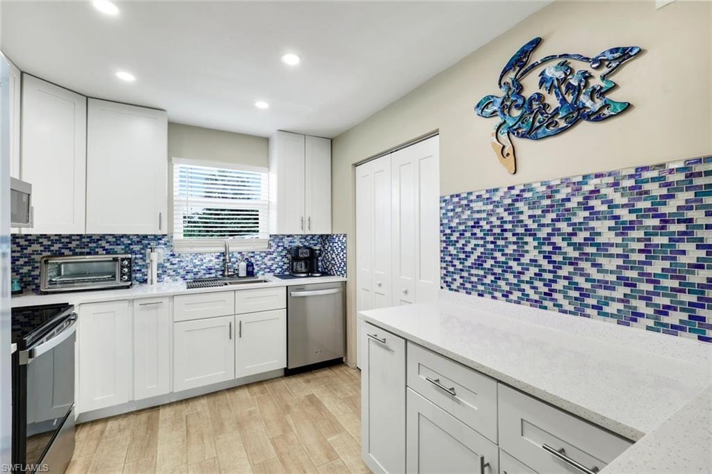 1714 Bikini CT 103 photo 8