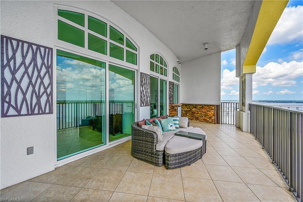 Balcony featuring an outdoor living space