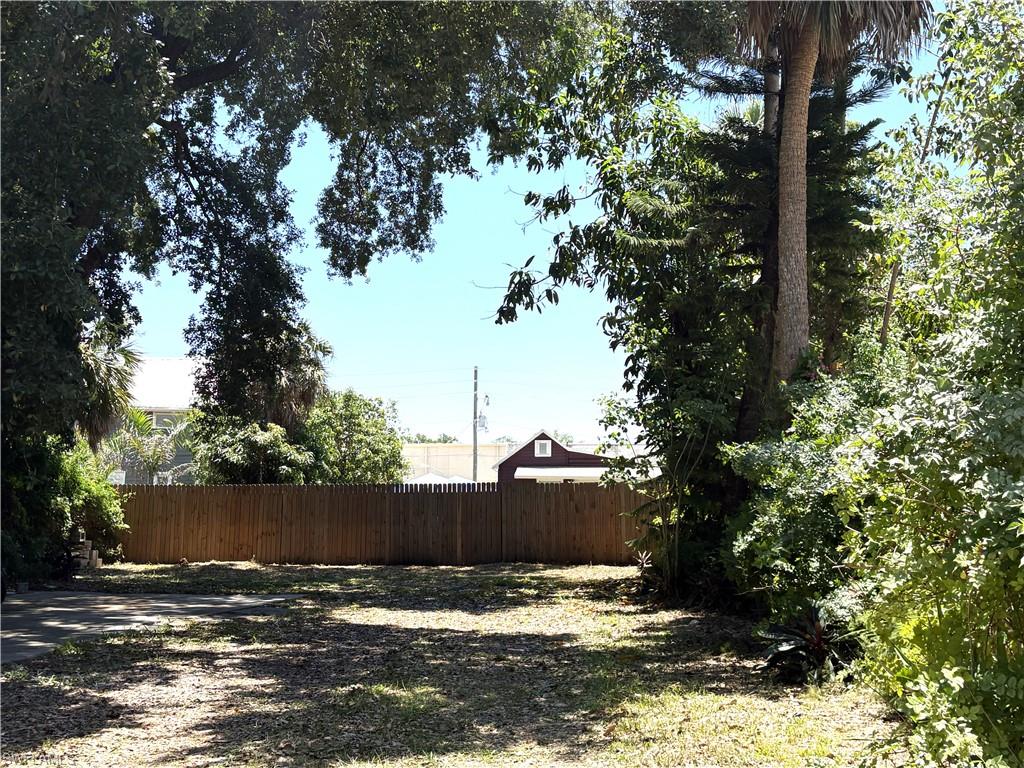 2156 Victoria AVE photo 20