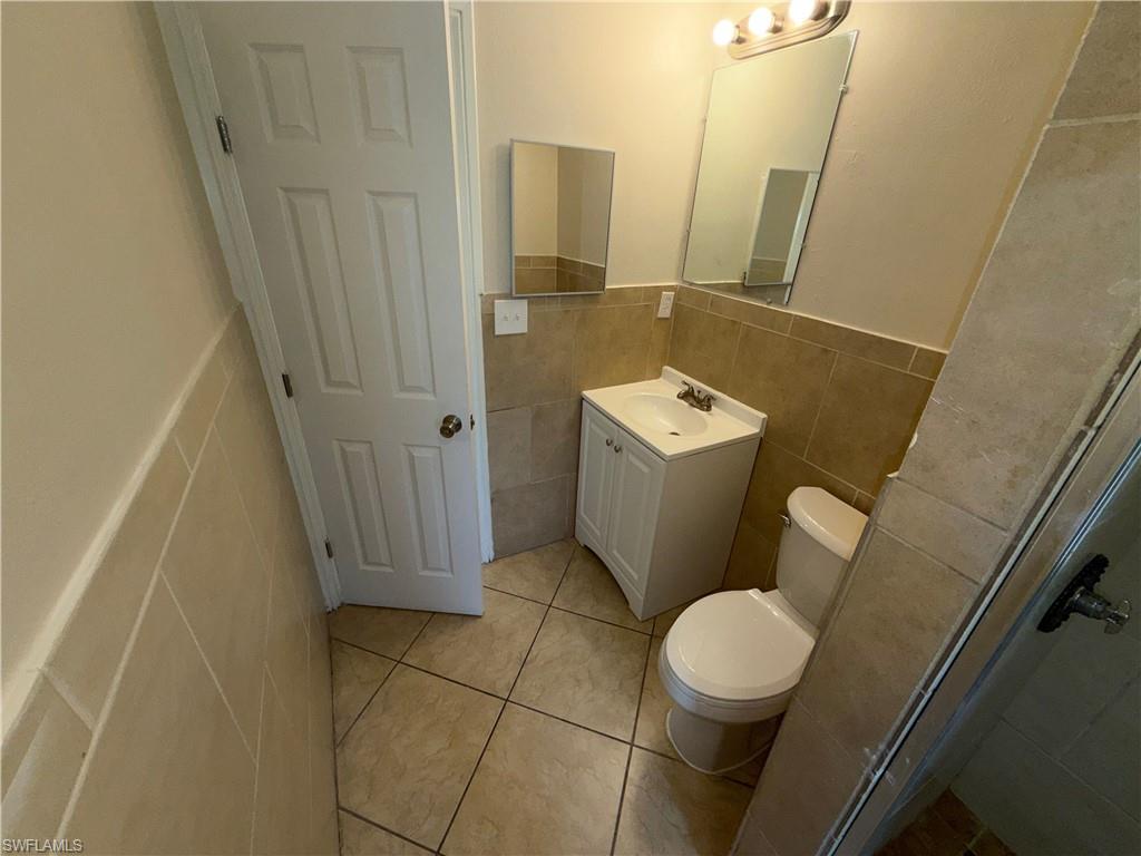 1101 Leeland Heights BLVD E photo 17