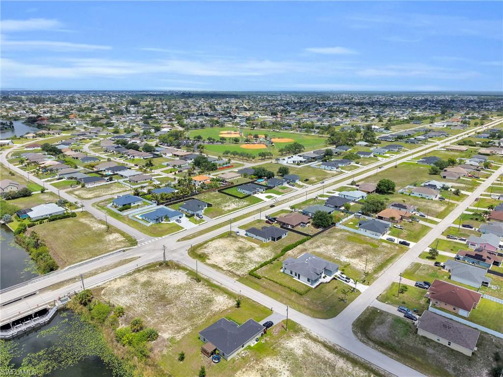 914 Chiquita BLVD N photo 9