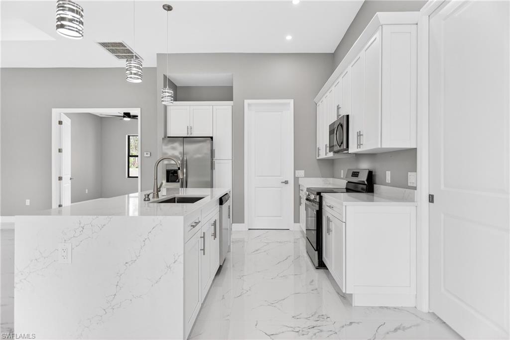 1114 Bari ST E photo 12