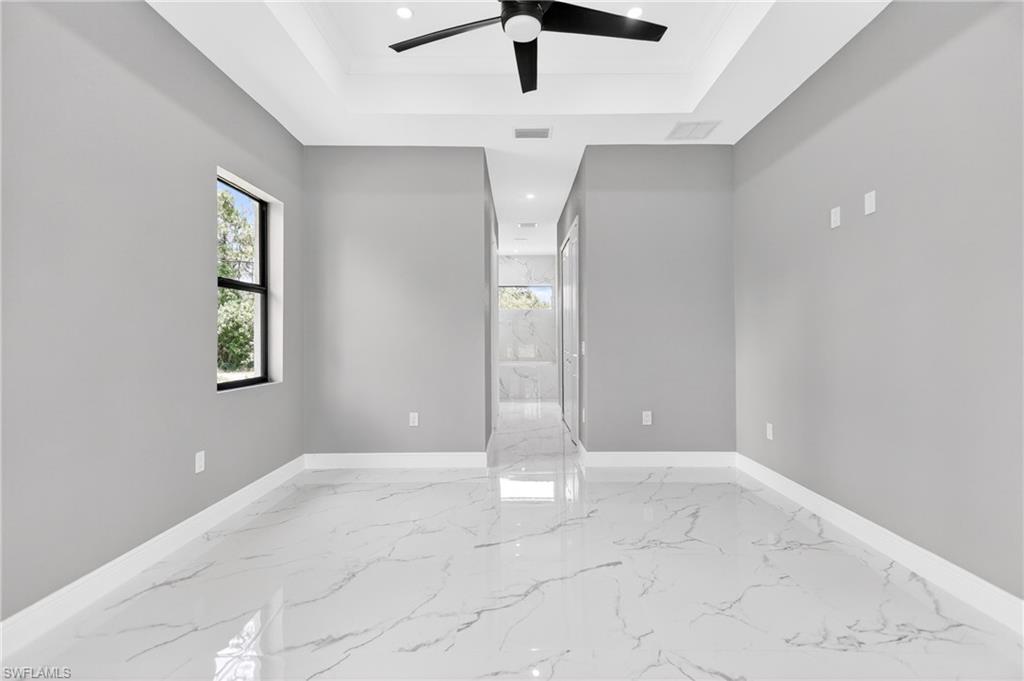 1114 Bari ST E photo 22