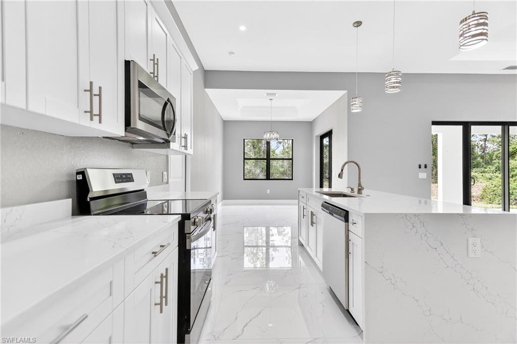 1114 Bari ST E photo 9