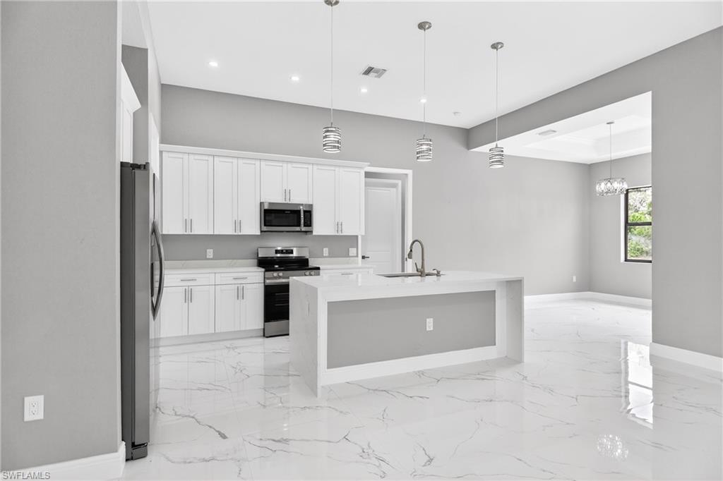 1114 Bari ST E photo 15