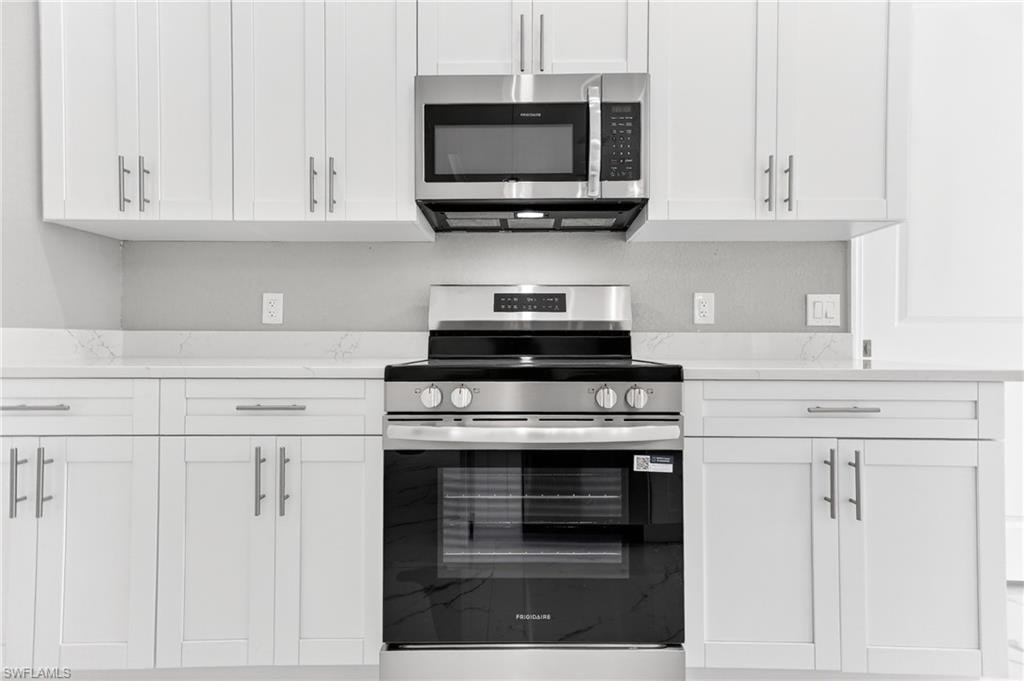 1114 Bari ST E photo 11