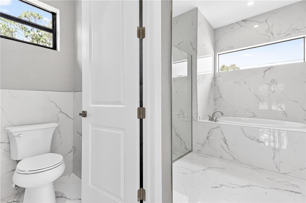 1114 Bari ST E photo 21