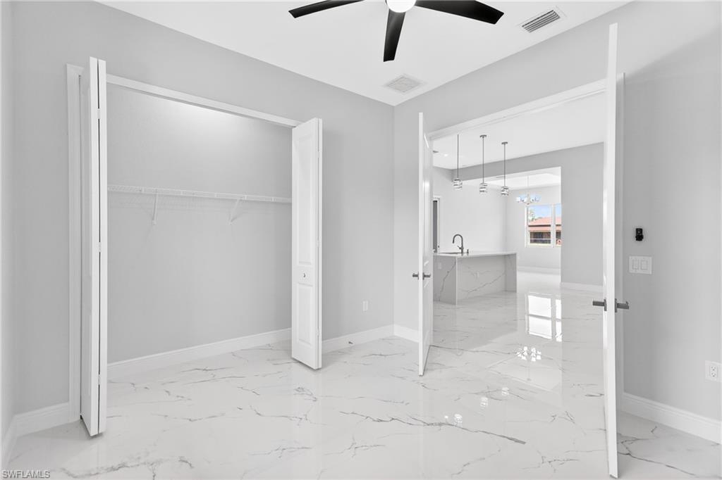 1118 Bari ST E photo 36