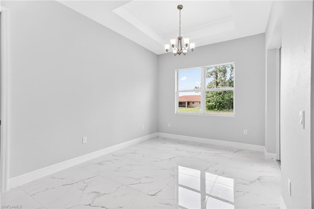 1118 Bari ST E photo 29
