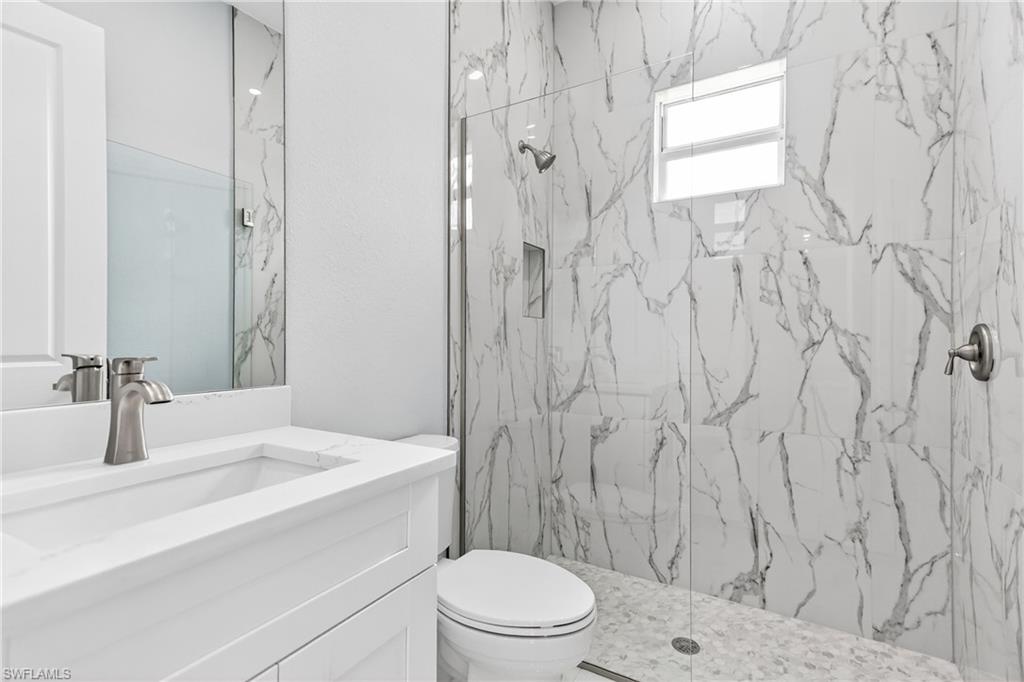 1118 Bari ST E photo 25