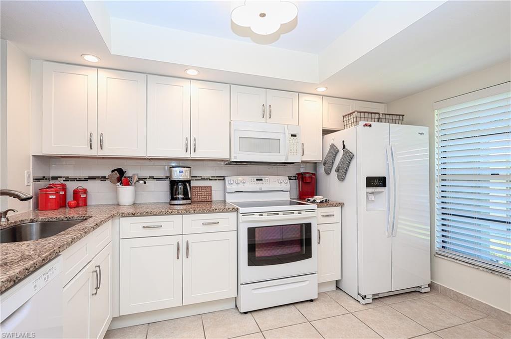 135 Cypress WAY E C photo 9