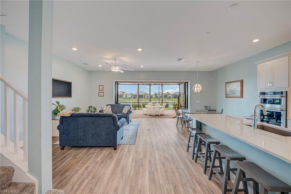 4280 Arlington DR