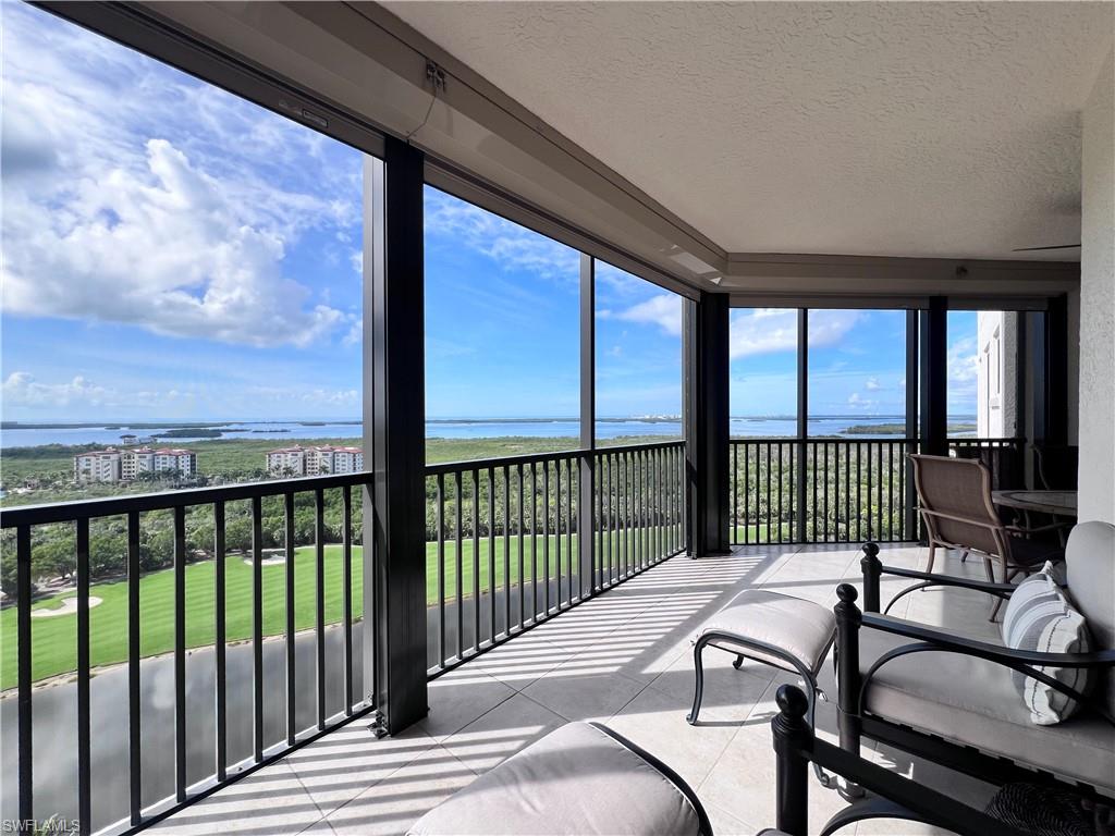 Screened-in lanai