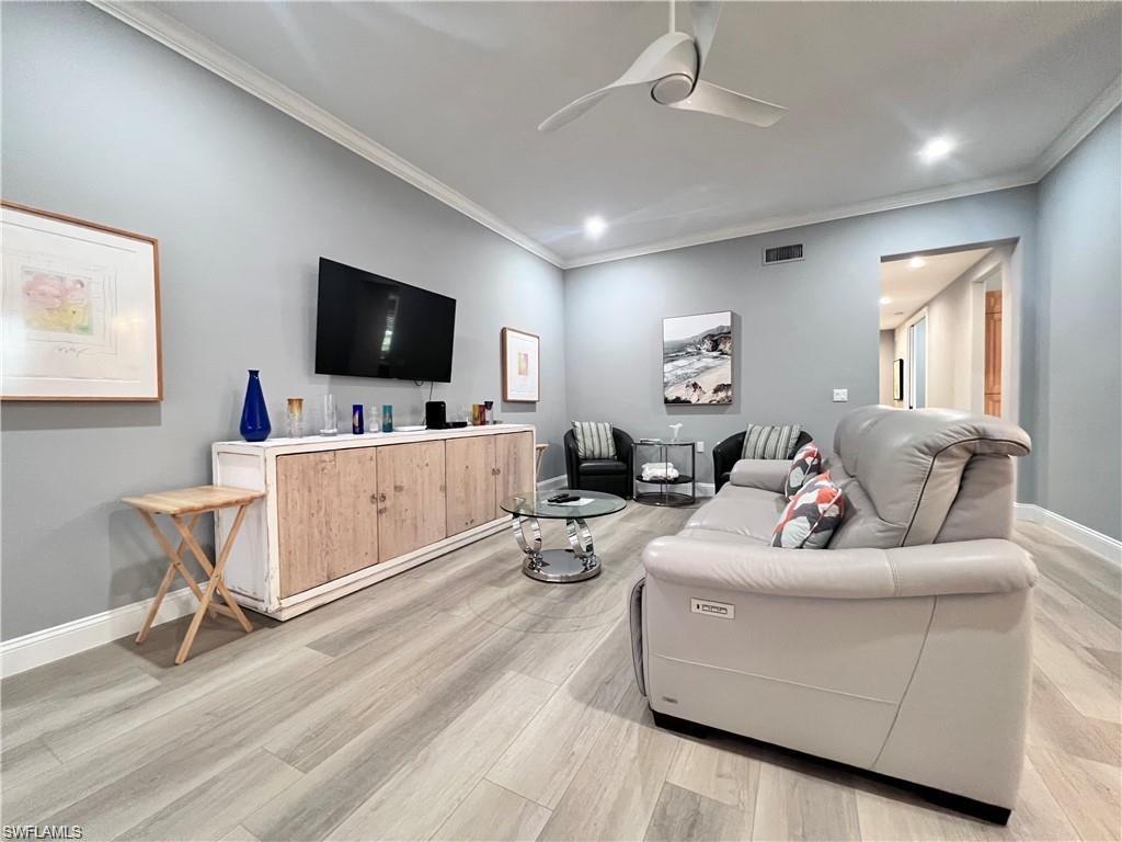 817 Regency Reserve CIR 3901 photo 6