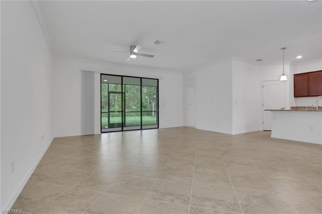 9469 Foxglove LN photo 12
