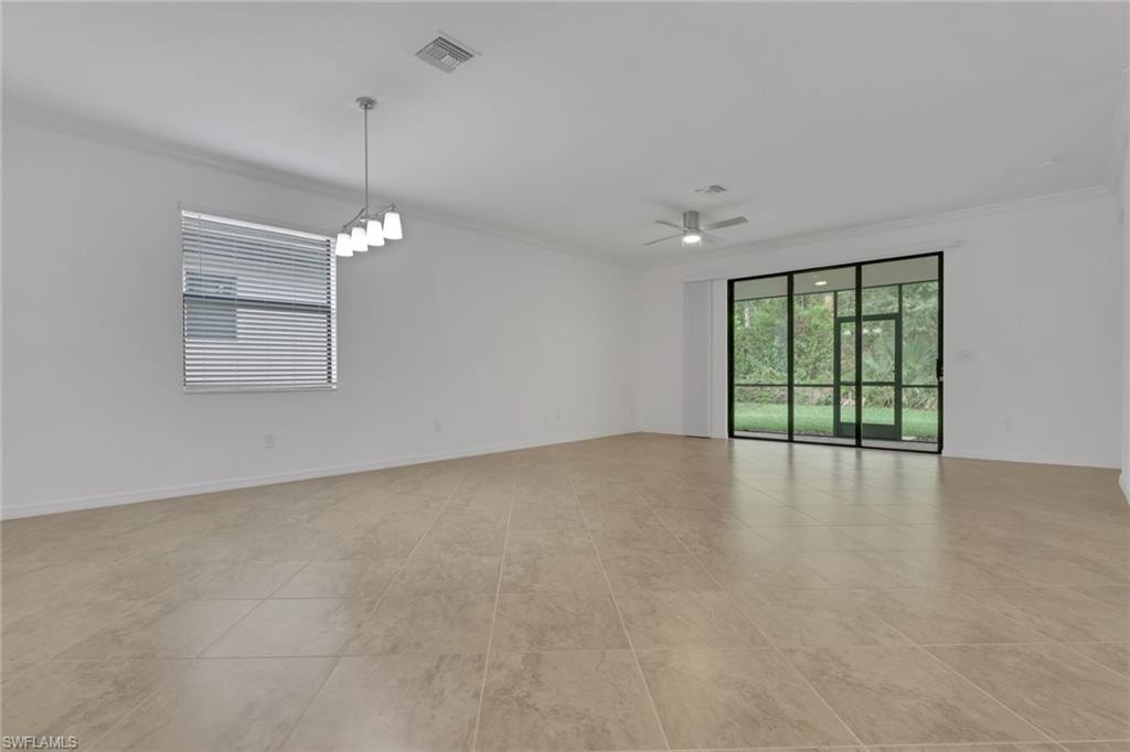 9469 Foxglove LN photo 11