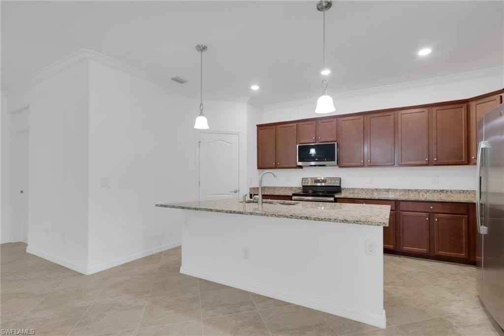 9469 Foxglove LN photo 8