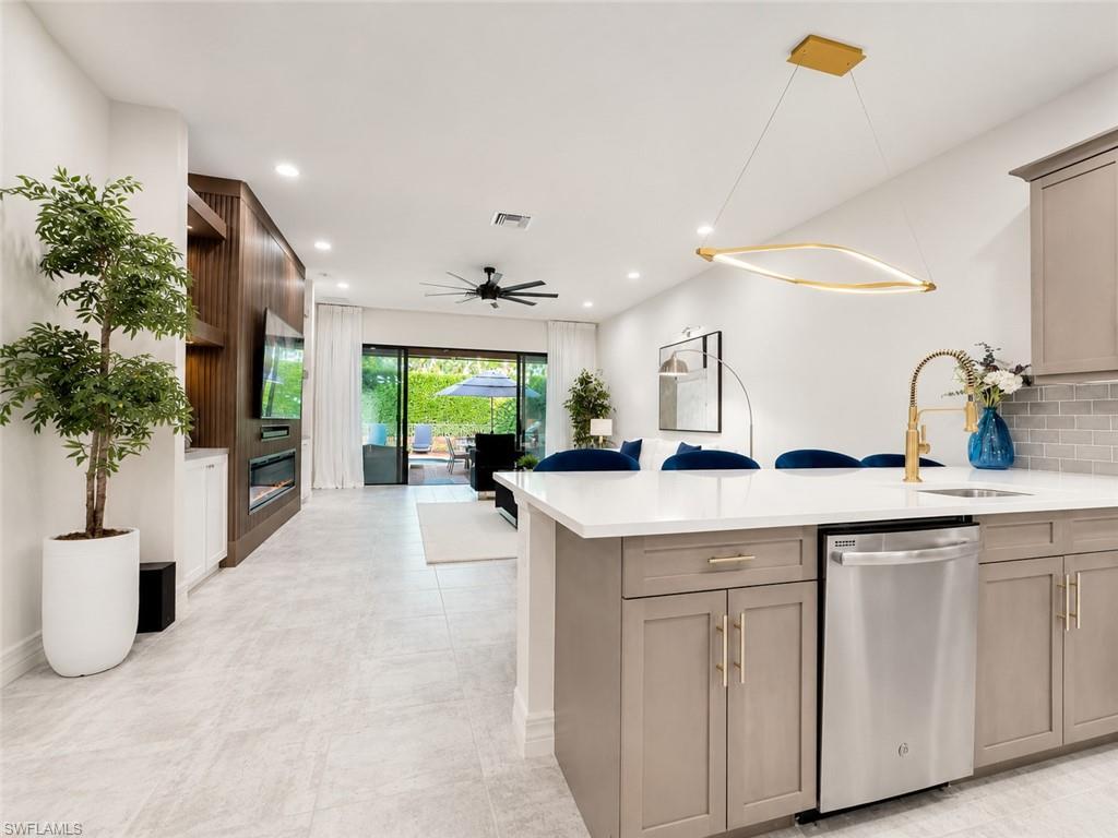 4446 Crimson AVE photo 20